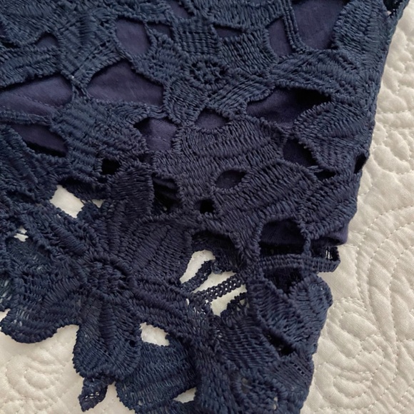 St Tropez West Top Sleeveless Navy Floral Cut Lace Size XS - Picture 6 of 12